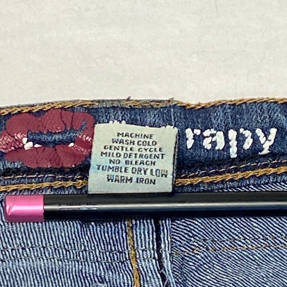 Kiss Therapy Embellished Zip Pocket Faded Capri Crop Denim Jeans Medium Wash 16 - Picture 14 of 14